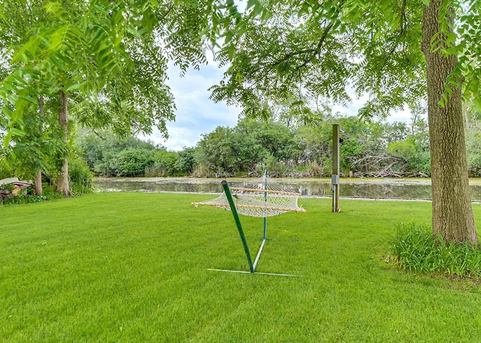 Fall Escape! Waterfront Chain O'lakes Hideaway Holiday home