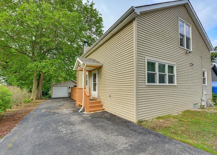 Holiday home Fall Escape! Waterfront Chain O'lakes Hideaway
